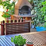 Karla Apartment *