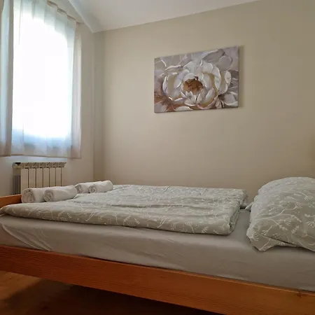 Karla Apartment