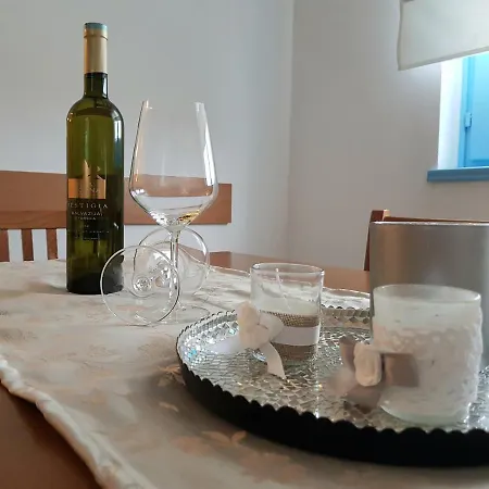 Karla Apartment *